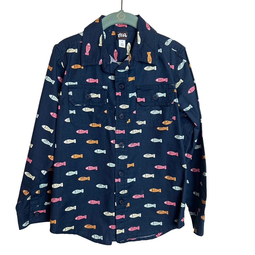 Tea Collection Swedish Fish Navy Blue Button Down Shirt Boys Size 6